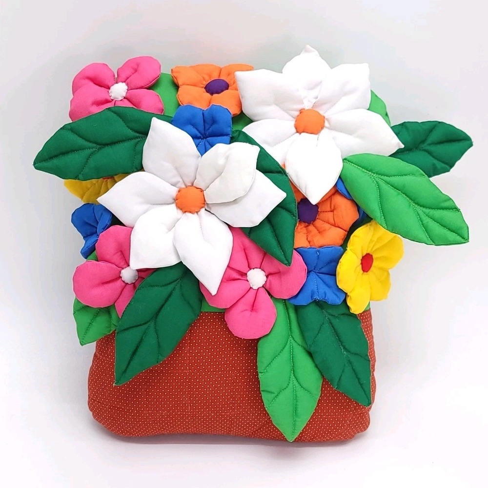 Decorative Pillow House of Hatten Kitschy Spring Summer Flowers Floral 3D